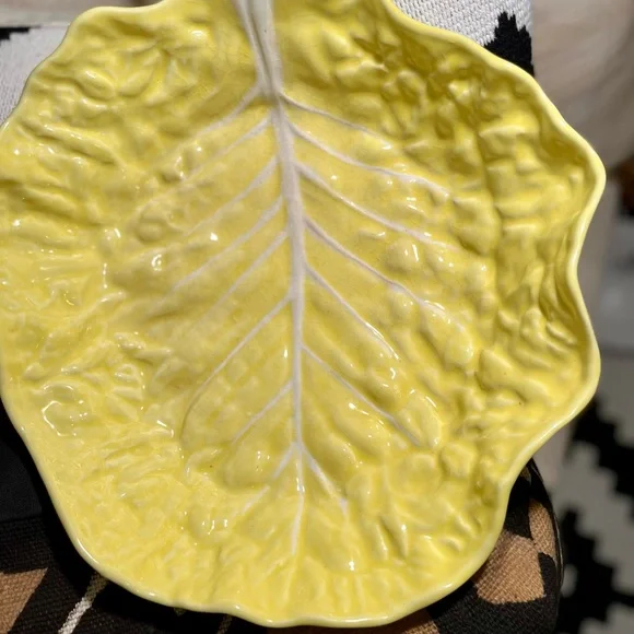 Majolica Secla large yellow serving bowl 13”